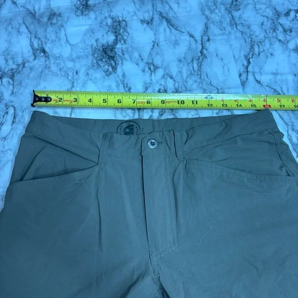 Patagonia Green Cargo Capris Pants Mens size 32 Outdoor hiking - Picture 6 of 6